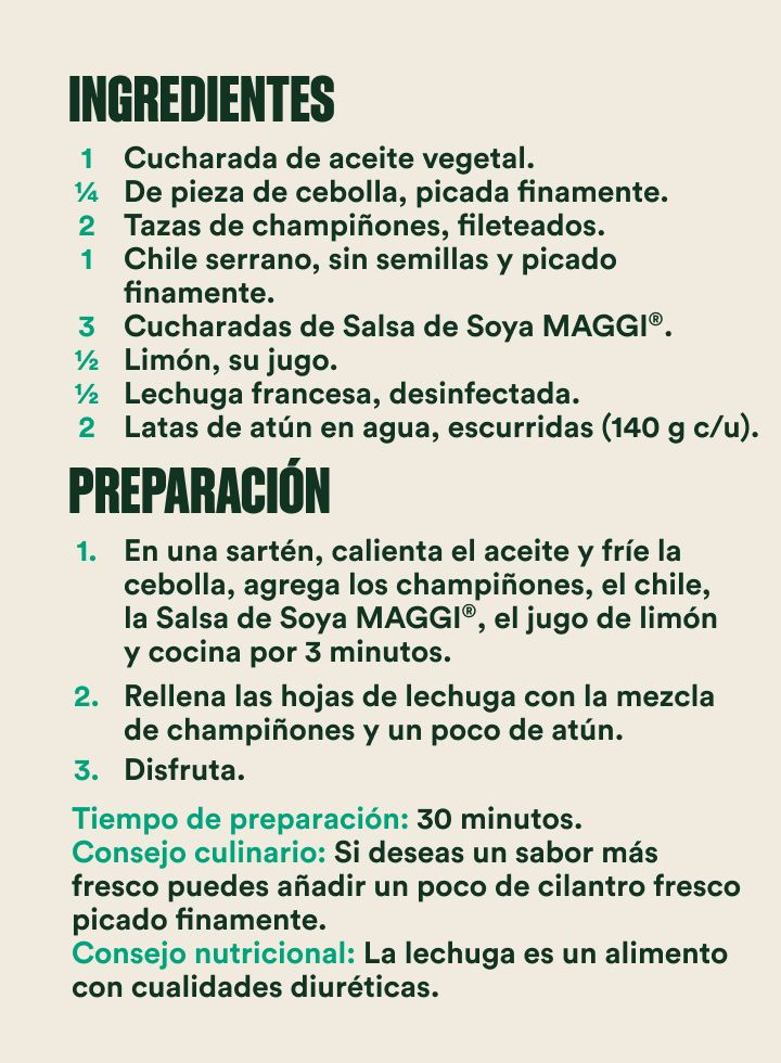 Tacos de lechuga con atún preparación.